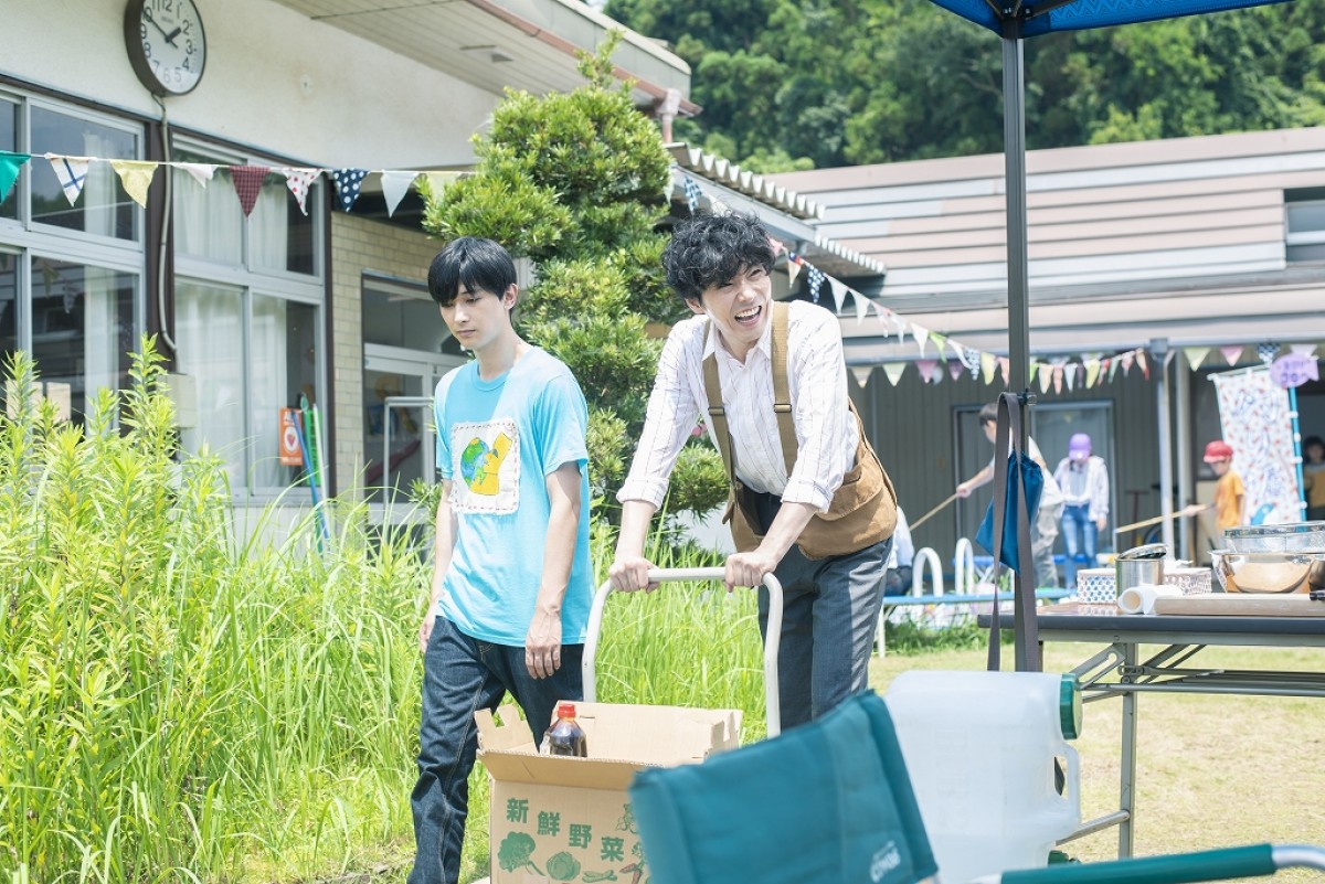 吉沢亮×杉咲花『青くて痛くて脆い』、 爽快＆ダークな場面写真一挙解禁