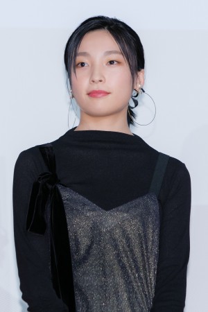 映画『ソワレ』完成報告会に登場した芋生悠