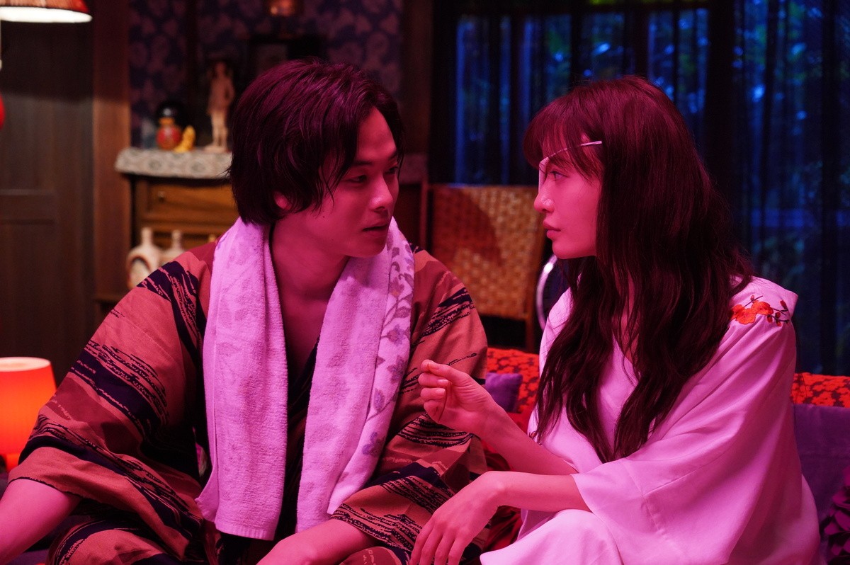 今夜スタート『妖怪シェアハウス』 “澪”小芝風花、妖怪たちと禁断の共同生活