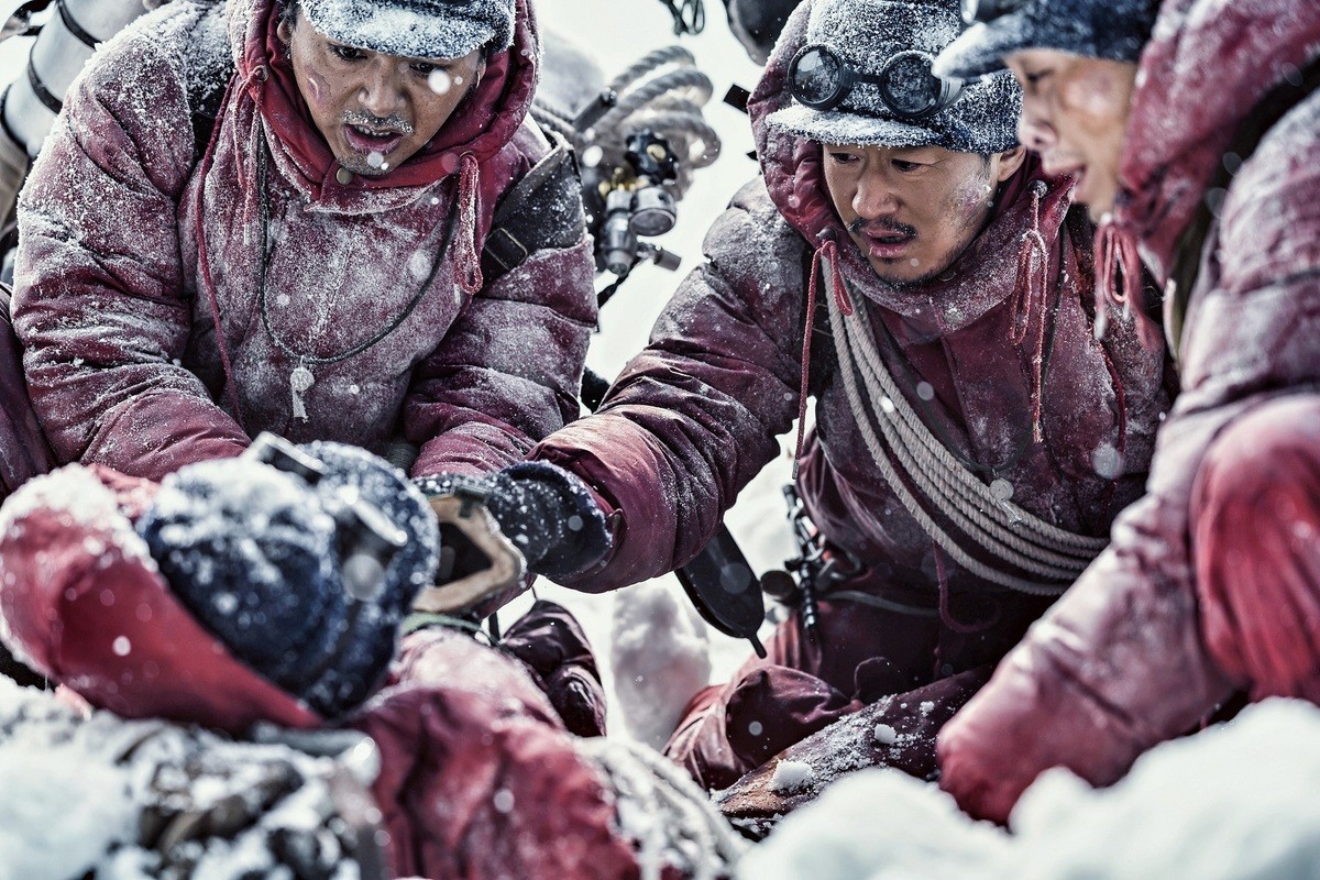 ジャッキー・チェン＆チャン・ツィイーらがエベレスト登頂に挑む『クライマーズ』予告解禁