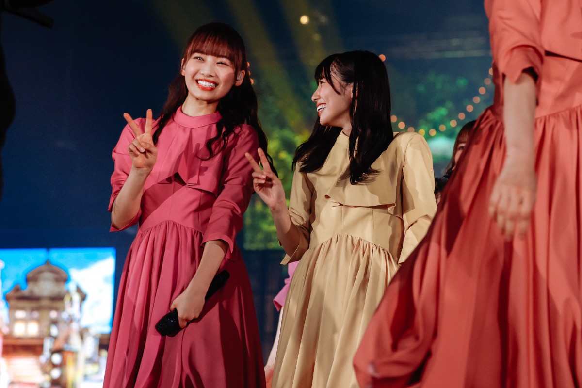 日向坂46、22人で初のライブ　影山優佳「馬疑惑の影山で〜す」