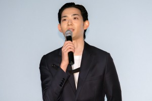 映画『リスタートはただいまのあとで』記者会見に登場した竜星涼