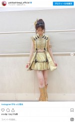 『フライングゲット』衣装を着た柏木由紀 ※「柏木由紀」インスタグラム