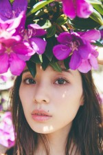 梅澤美波ファースト写真集収録カット