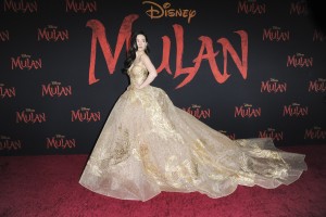 映画『ムーラン』で主演を務めるリウ・イーフェイ