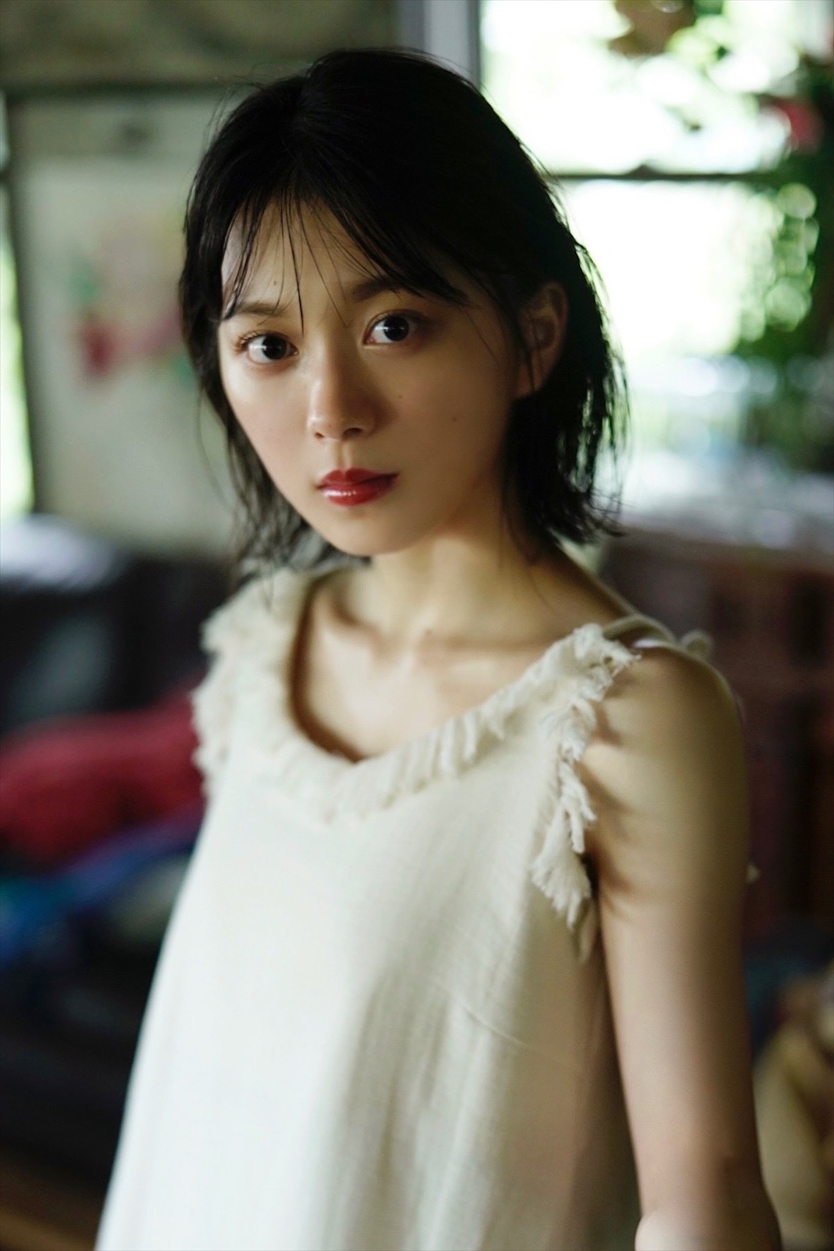 欅坂46、4万6000字インタビューでそれぞれの思い明かす　グラビアでは大人の表情