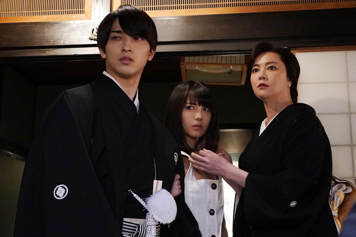 『私たちはどうかしている』“七桜”浜辺美波＆“椿”横浜流星キスシーンに反響「美しすぎる」