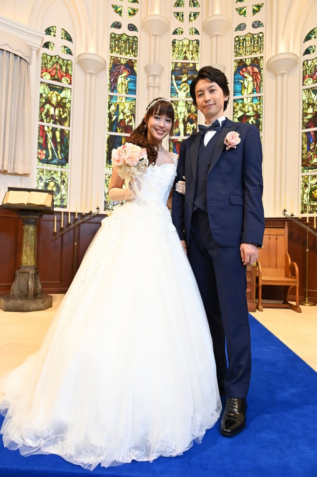 （左から）広瀬アリスと大倉忠義、木曜劇場『知ってるワイフ』で夫婦役として初共演