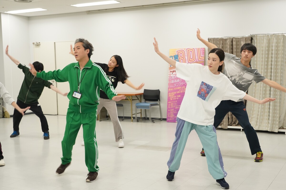 『親バカ青春白書』今田美桜がセクシーダンスを披露　ダンス部先輩に今日俺メンバー