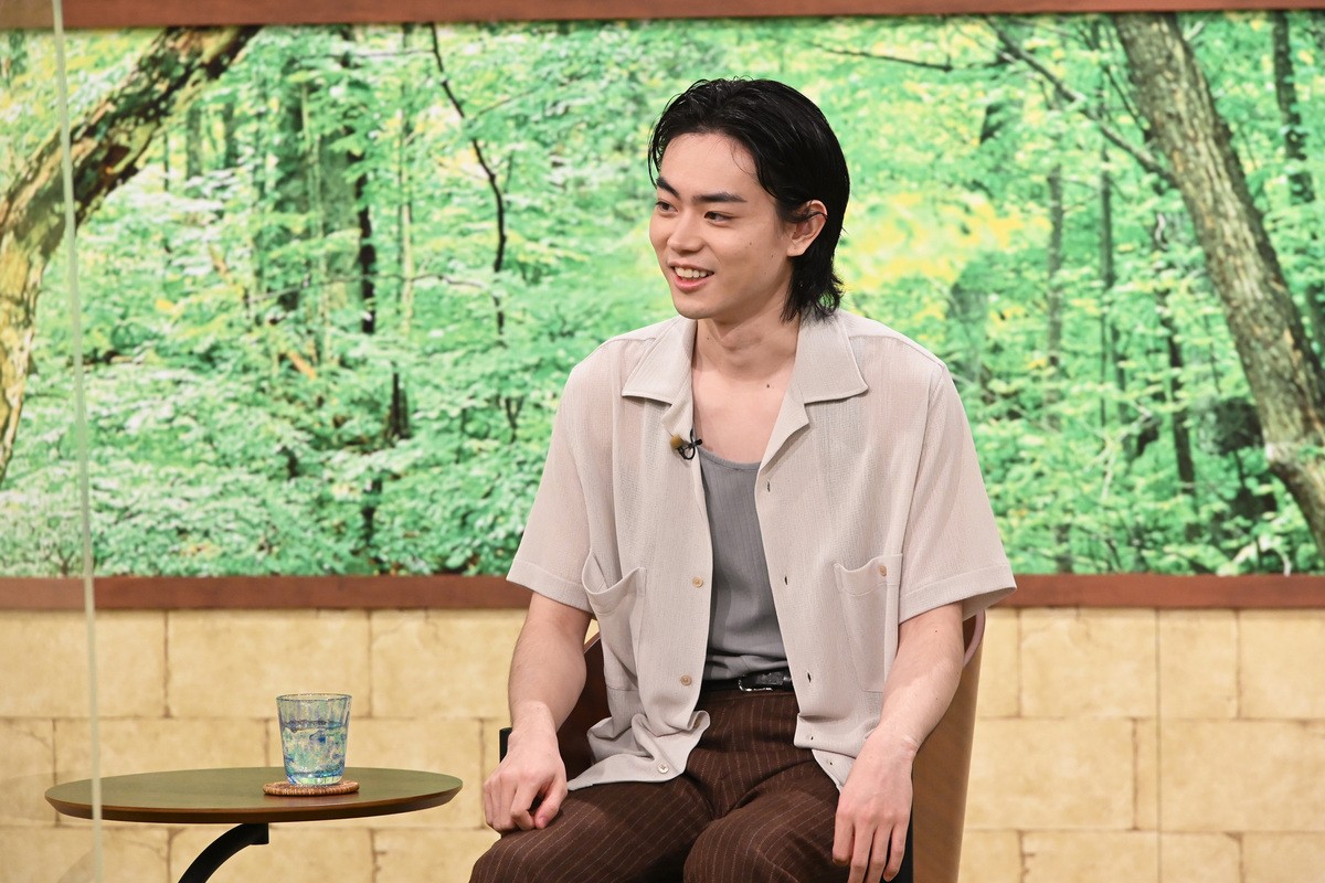 菅田将暉、米津玄師＆あいみょんとの出会いを語る　仮面ライダー時代のエピソードも　