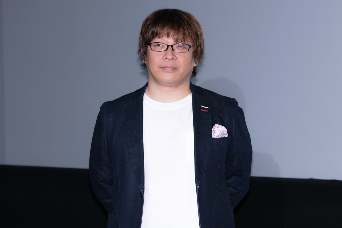 浜辺美波、学生時代を振り返り涙「楽しんでおけばよかったな」