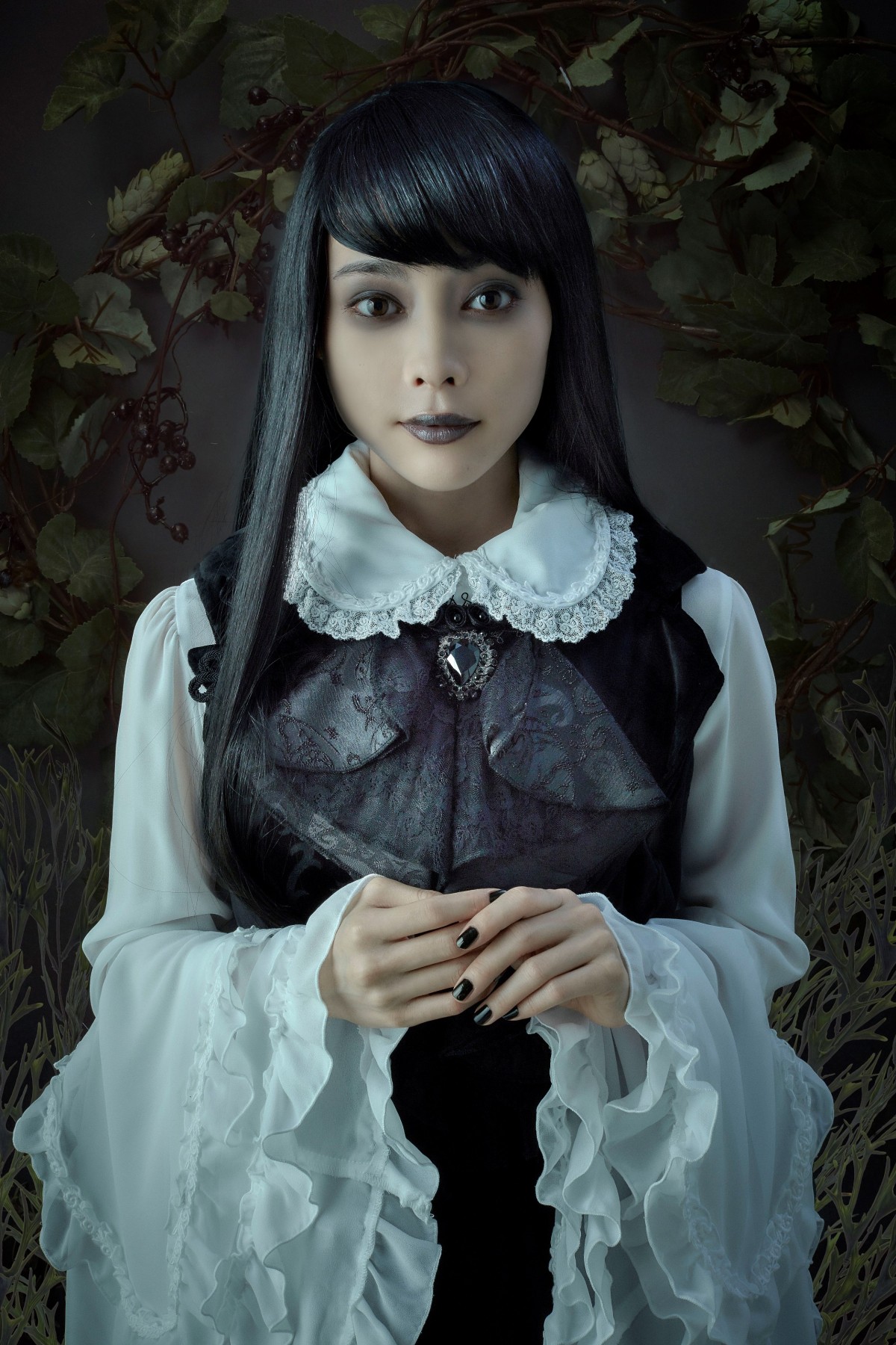元モー娘。鞘師里保主演「TRUMP」シリーズ音楽朗読劇『黒世界』　ビジュアル解禁