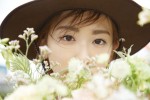 生駒里奈、理想の結婚相手は「ごみの分別をする人」 ウエディングドレス姿を披露  