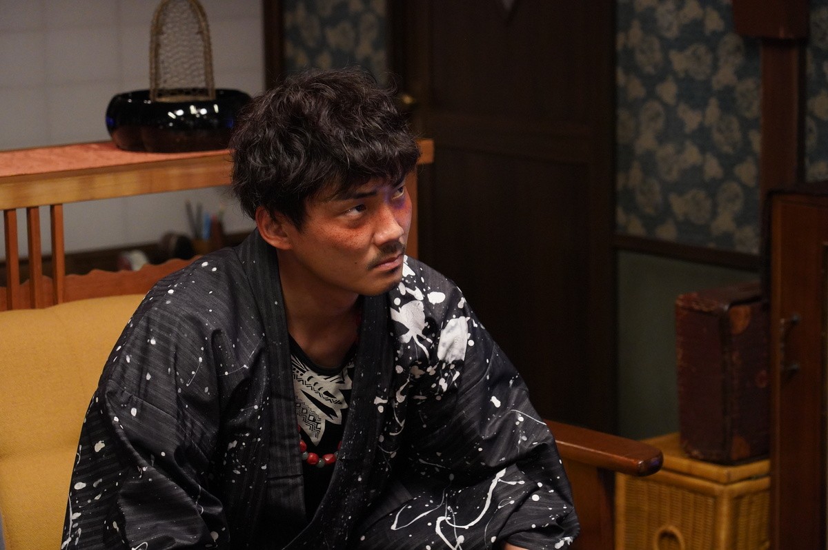 『妖怪シェアハウス』“お岩さん”松本まりか＆“のんべ”毎熊克哉のパリピぶりに反響「最高かよ」