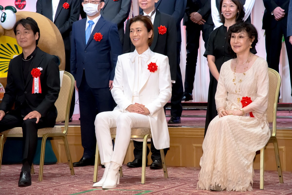 氷川きよし、 AMD理事長賞を受賞「新しい氷川きよしのドアを開けられたような気持ち」
