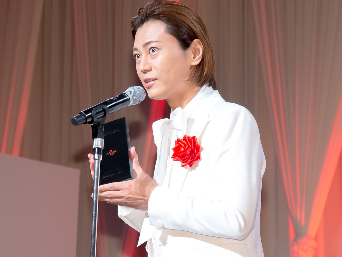 氷川きよし、 AMD理事長賞を受賞「新しい氷川きよしのドアを開けられたような気持ち」