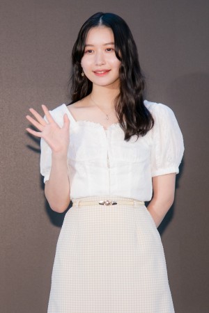 ドラマ『ほぼ日の怪談。』完成発表記者会見に登場した笠原桃奈