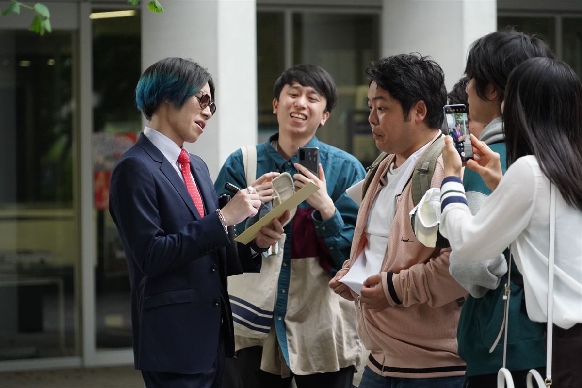『親バカ青春白書』第4話 “ガタロー”ムロツヨシ＆“さくら”永野芽郁、親子でバイト