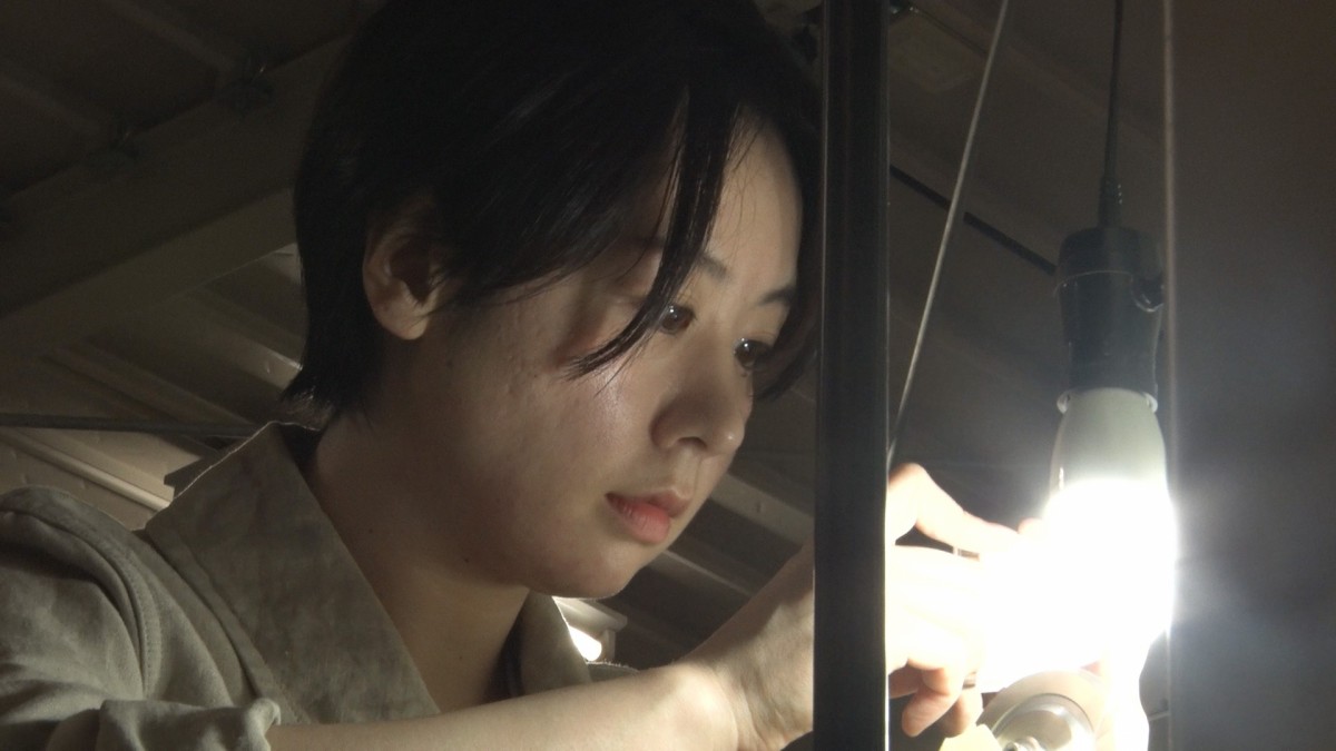 『セブンルール』江戸切子職人・三澤世奈　長濱ねるも江戸切子に興味津々