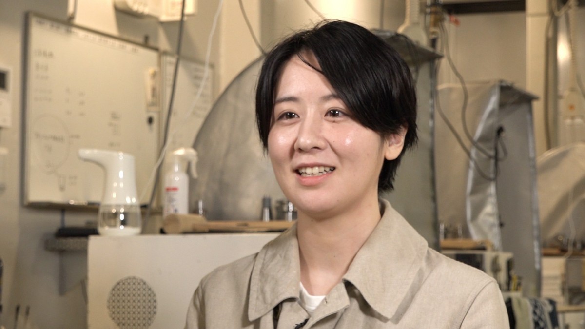 『セブンルール』江戸切子職人・三澤世奈　長濱ねるも江戸切子に興味津々