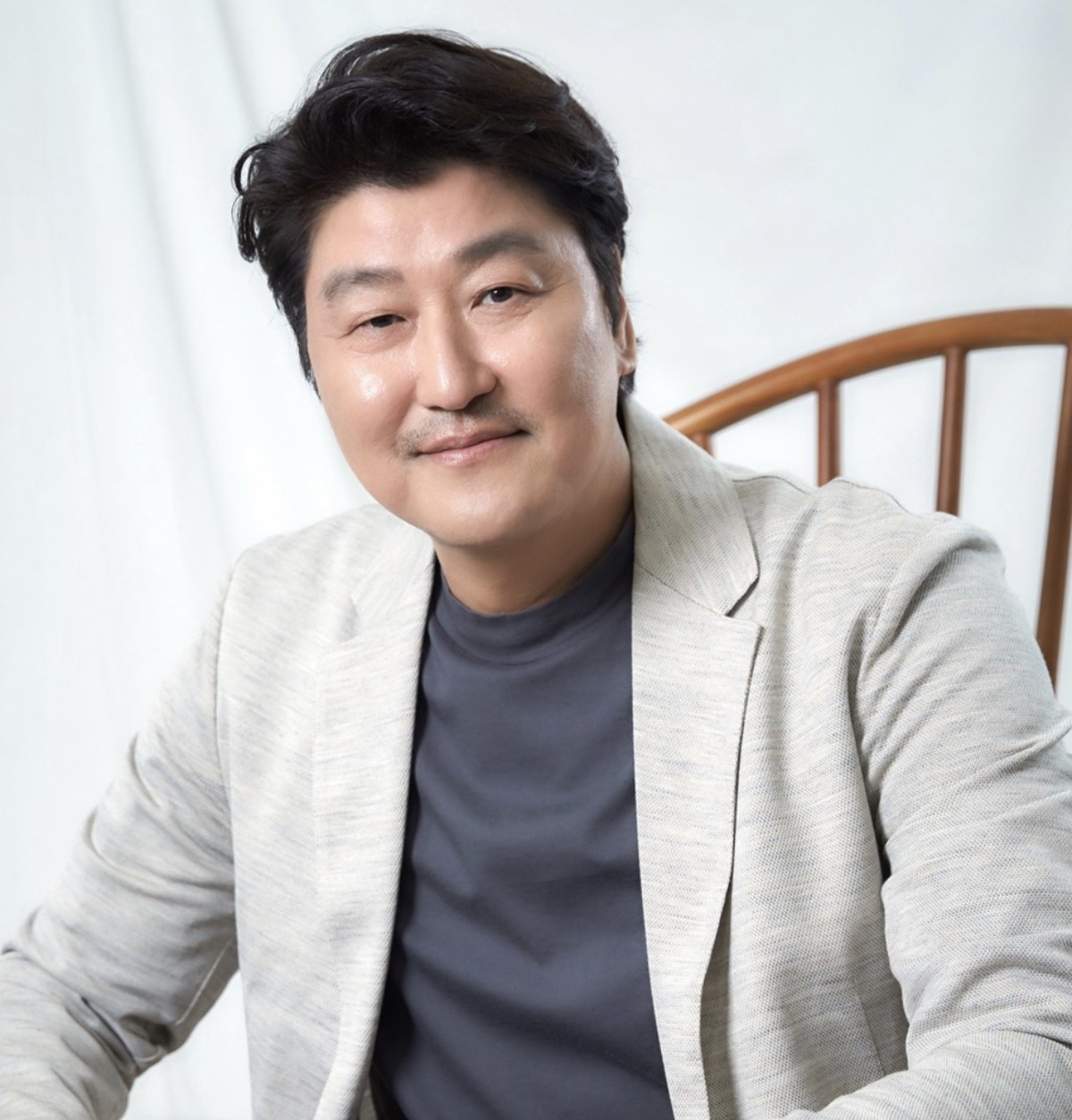 是枝裕和、新作で初の韓国映画に挑戦　キャストに『パラサイト』ソン・ガンホら実力派
