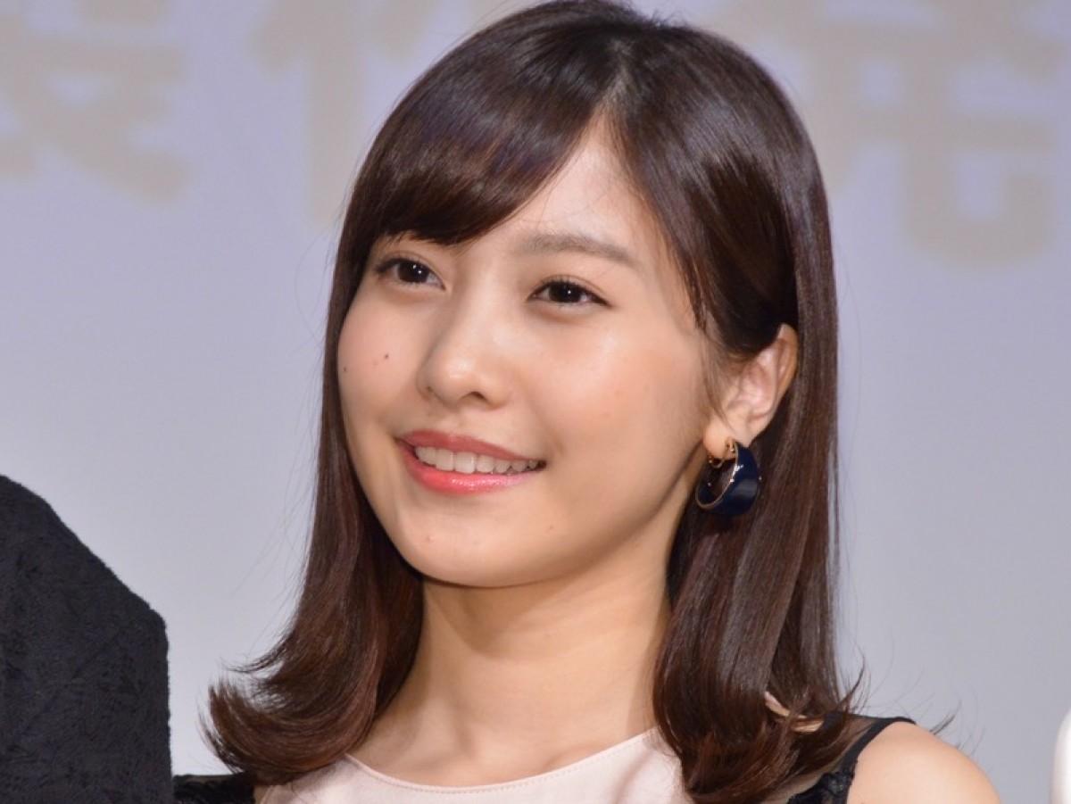 佐野ひなこ(2017年撮影)
