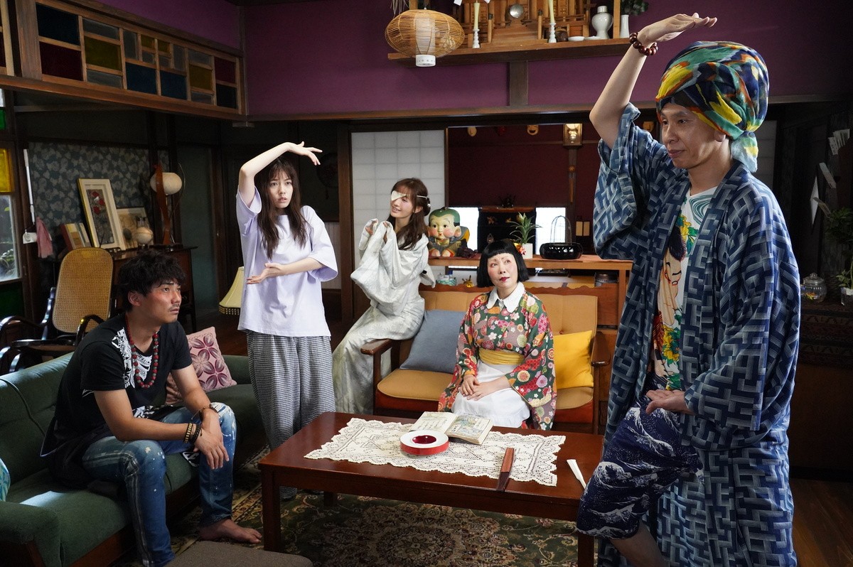 『妖怪シェアハウス』第5話 “澪”小芝風花がリーダーに　波乱の社史プロジェクト