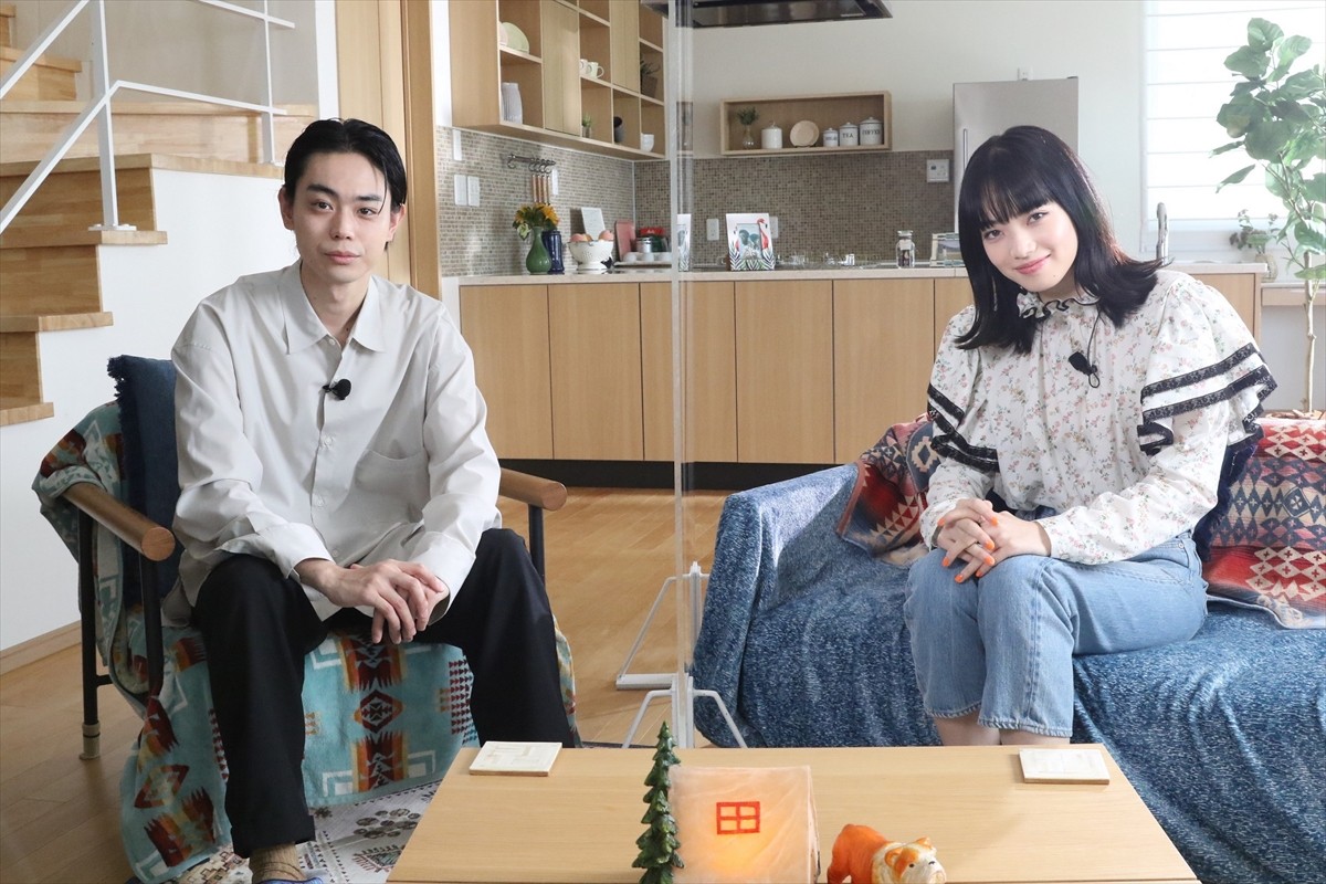 小松菜奈、フランス・パリでのまさかの再会に「待って、ここ東京じゃないよね」