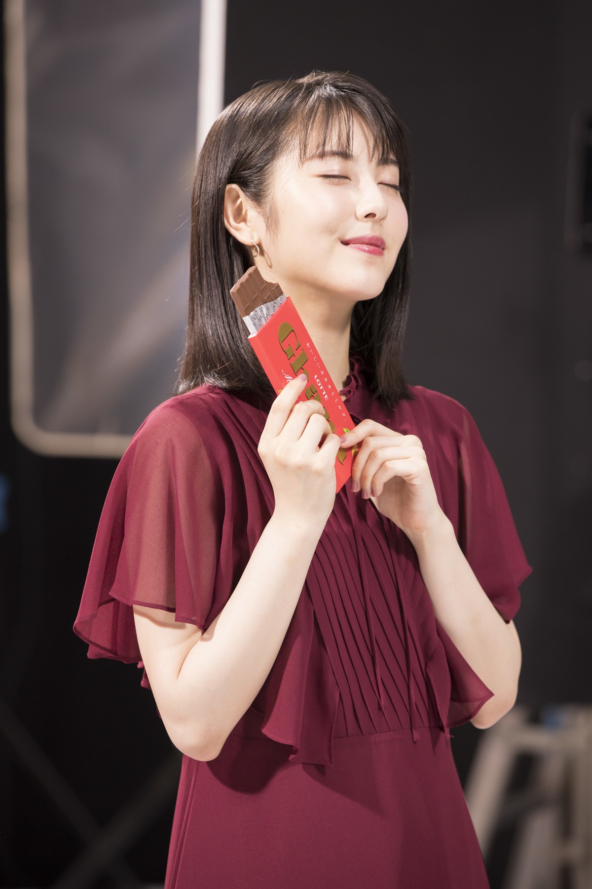 吉沢亮、浜辺美波の20歳誕生日を祝福「こんなにしっかりした人、見たことない」