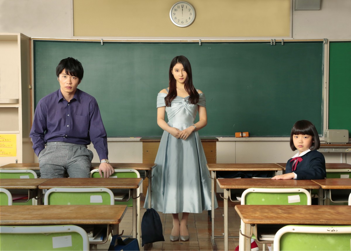 映画『哀愁しんでれら』メインビジュアル