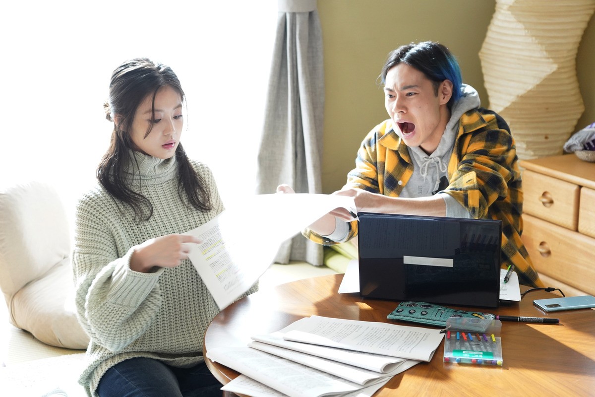 『親バカ青春白書』第6話 “ハタケ”中川大志が“さくら”永野芽郁の家で生活