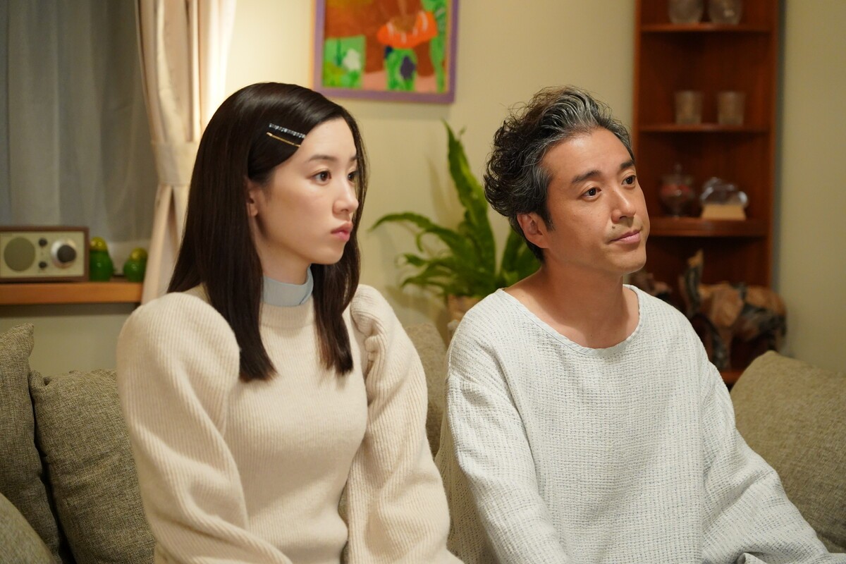 『親バカ青春白書』第6話 “ハタケ”中川大志が“さくら”永野芽郁の家で生活