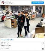 綾野剛＆星野源の2ショット　※『MIU404』公式インスタグラム