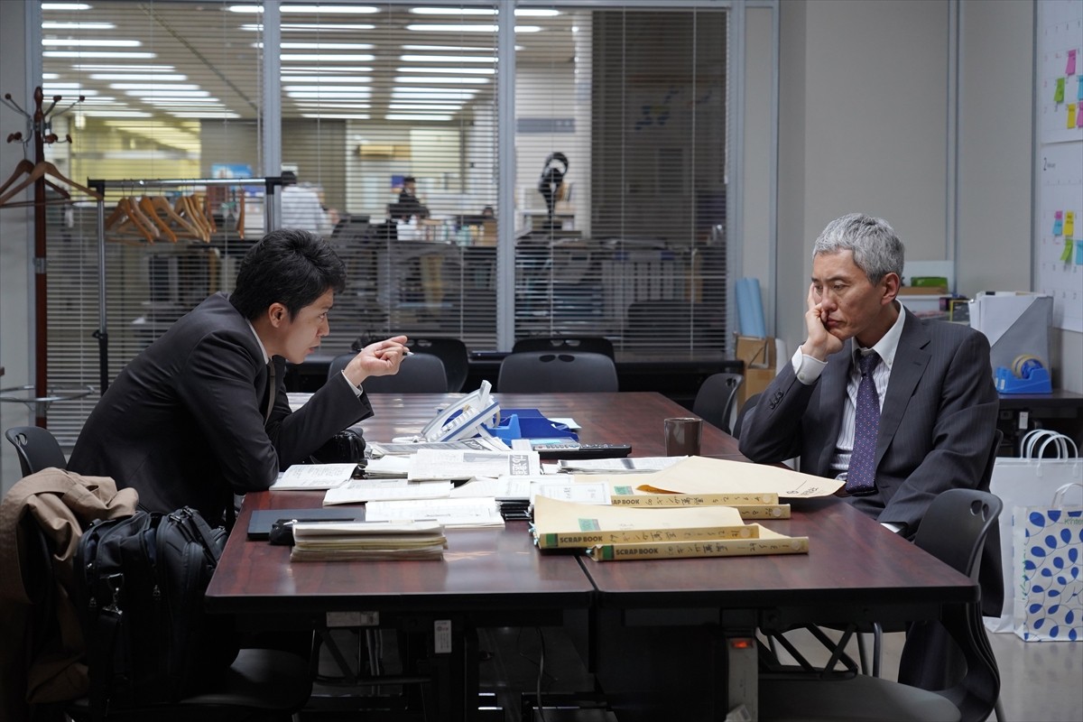 小栗旬×星野源『罪の声』、場面カット一挙16点解禁 『MIU404』橋本じゅんの姿も