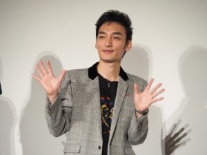 映画『ミッドナイトスワン』世界最長925秒予告お披露目イベントに登場した草なぎ剛