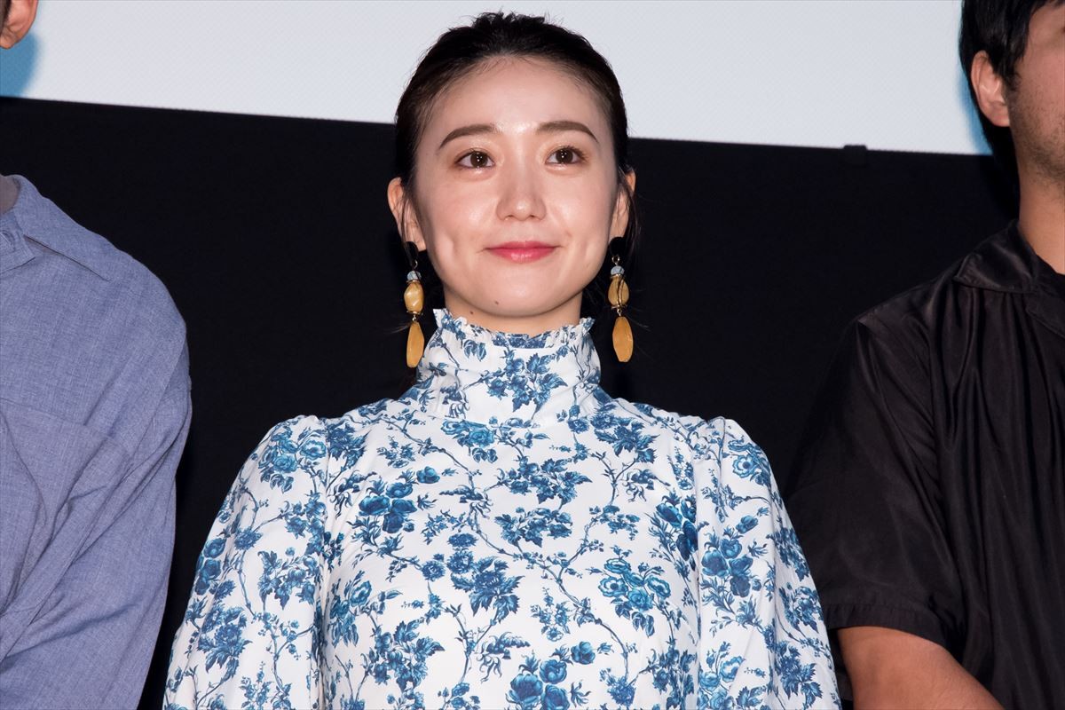 大島優子、嫌なことがあったときは「家で1人で叫んでます」 告白し赤面