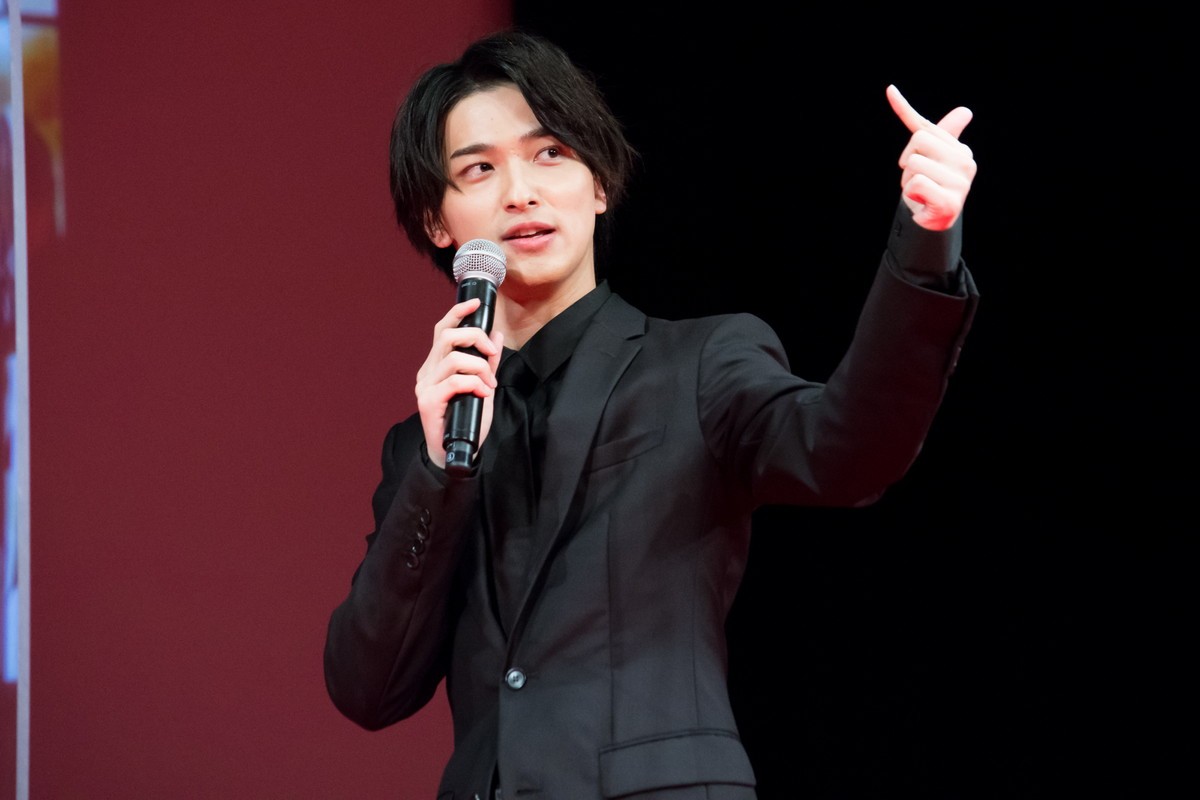 横浜流星、吉高由里子＆ファンからの誕生日サプライズに笑顔「ありがとうございます！」