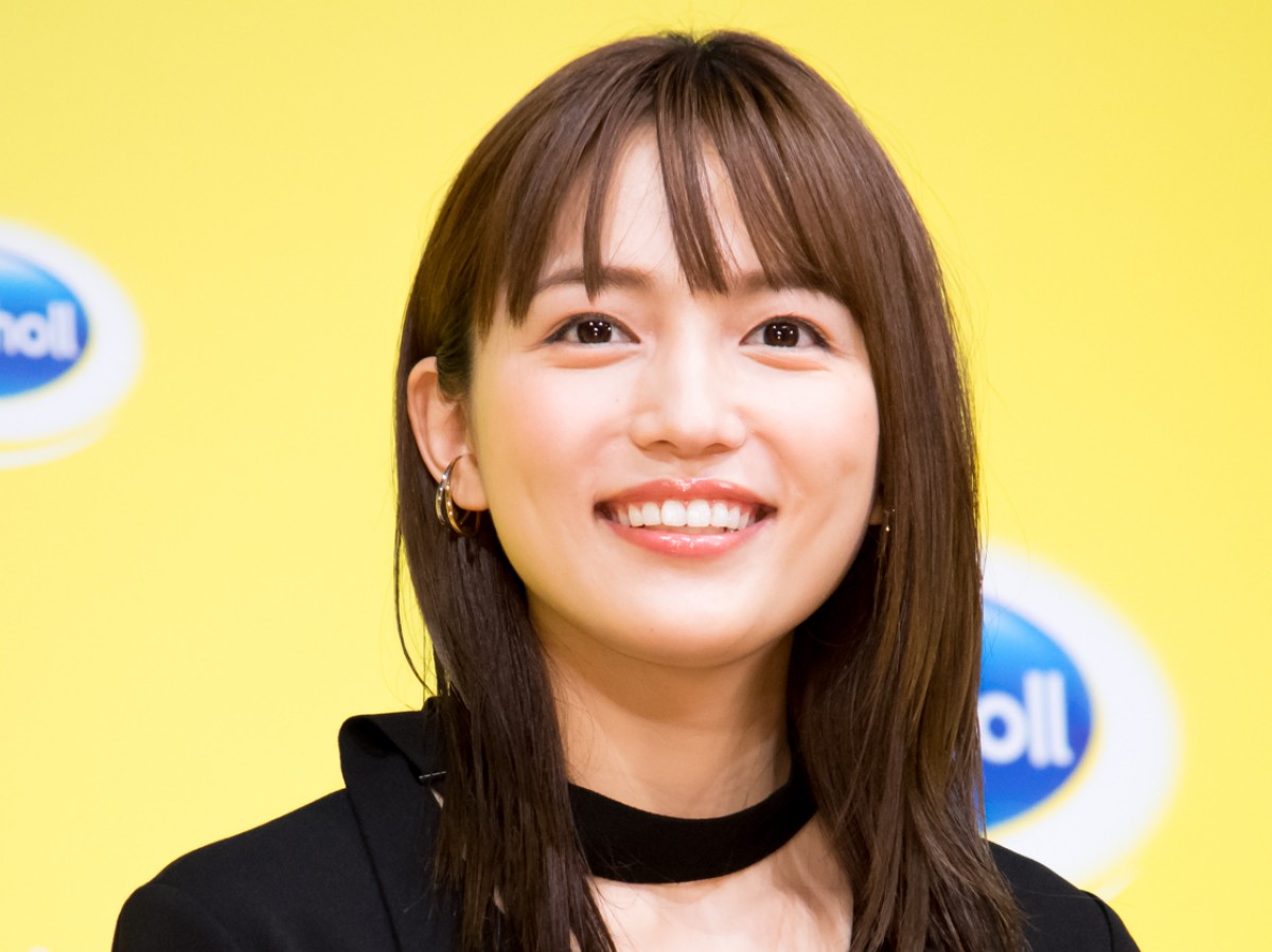 川口春奈、彼氏が元カノと連絡とっても「許せます」 恋愛観を語る