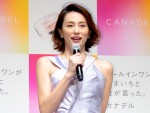 『CANADEL』新CM発表会に登場した米倉涼子