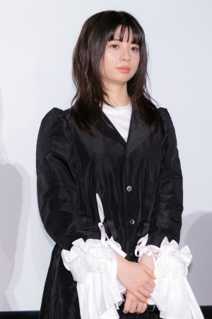 映画『映像研には手を出すな！』公開記念前夜祭舞台あいさつに登場した桜田ひより