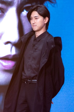 「UNLIMITED WORLD au 5G発表会 2020Autumn」に登場した松田翔太