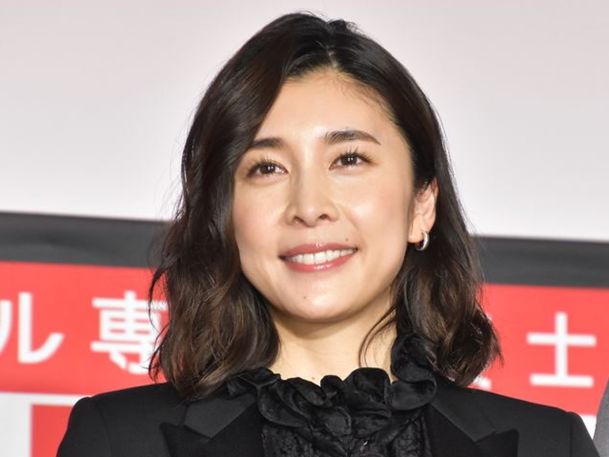 竹内結子さん急死　所属事務所が発表「詳しい状況は現在確認中」