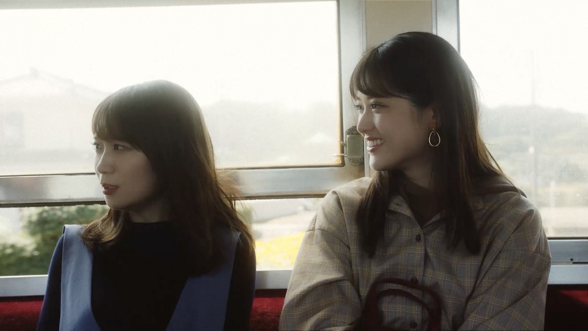 乃木坂46・齊藤飛鳥、秋元真夏ら、電車内でじゃんけんする姿も！ “心がハズむ”CMカット公開