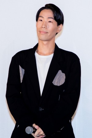 映画『小説の神様 君としか描けない物語』イベントに登場した坂口涼太郎