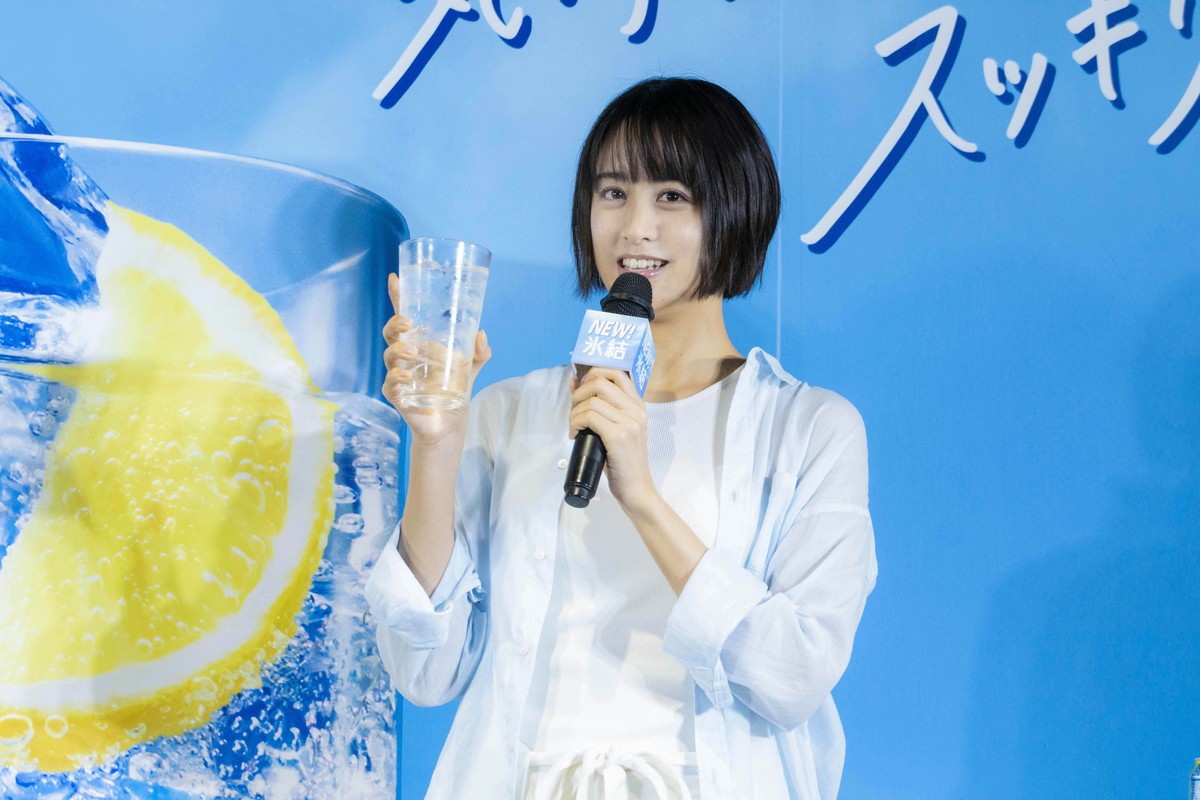 山本美月、結婚後初の公の場で笑顔「自分の大切な方と一緒に味わって」