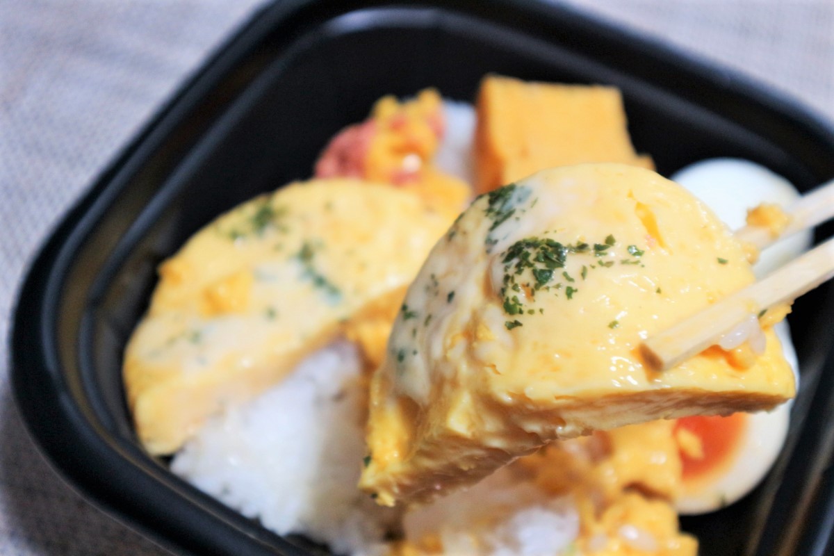 コンビニ新作　たまご丼