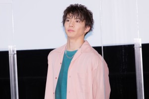 映画『小説の神様 君としか描けない物語』公開記念舞台あいさつに出席した佐藤大樹