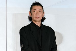 映画『空に住む』完成披露舞台あいさつに出席した永瀬正敏