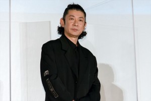 映画『空に住む』完成披露舞台あいさつに出席した永瀬正敏