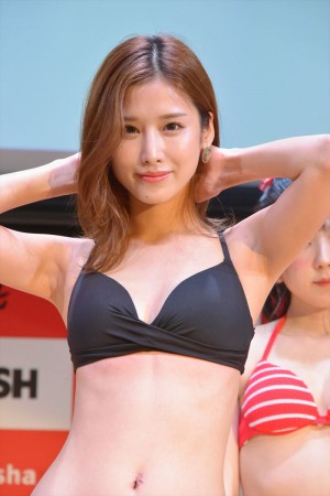 「ミスFLASH2021選考オーディション ファイナリストお披露目」発表会見に出席した益田アンナ（セミファイナル総合5位）